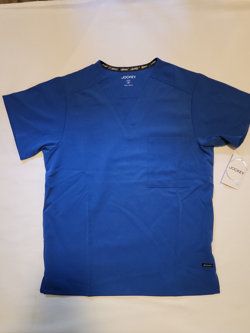 Jockey Men's Short-Sleeve V-Neck Medical Scrub Top — Royal Blue. Xs.